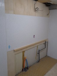 長年使っていたキッチンをピカピカに！クリナップ ラクエラにお取替え